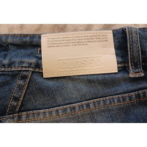 Closed Baker Mid-Rise Distressed Jeans in Mid Blue/NWT, Size 26 (2) - Picture 3 of 6